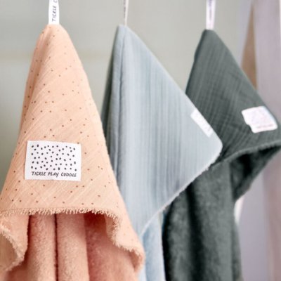 Lässig Mušelínový/Froté ručník s kapucí Dots - Peach Rose - obrázek