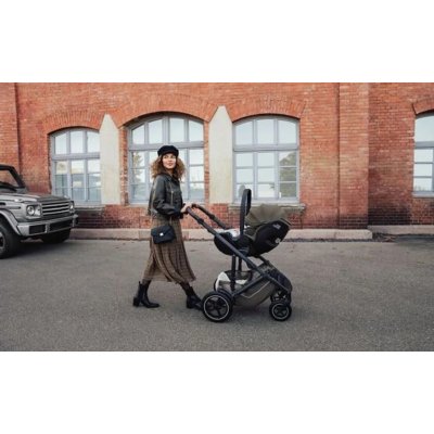 Britax Römer Set kočárek Smile 5Z + hluboká korba + Baby-Safe Pro + Vario Base 5Z - Galaxy Black - obrázek