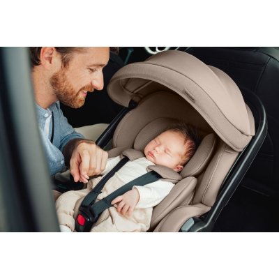 Britax Römer Baby-Safe Pro Vario Base 5Z Bundle Classic - Deep Black - obrázek